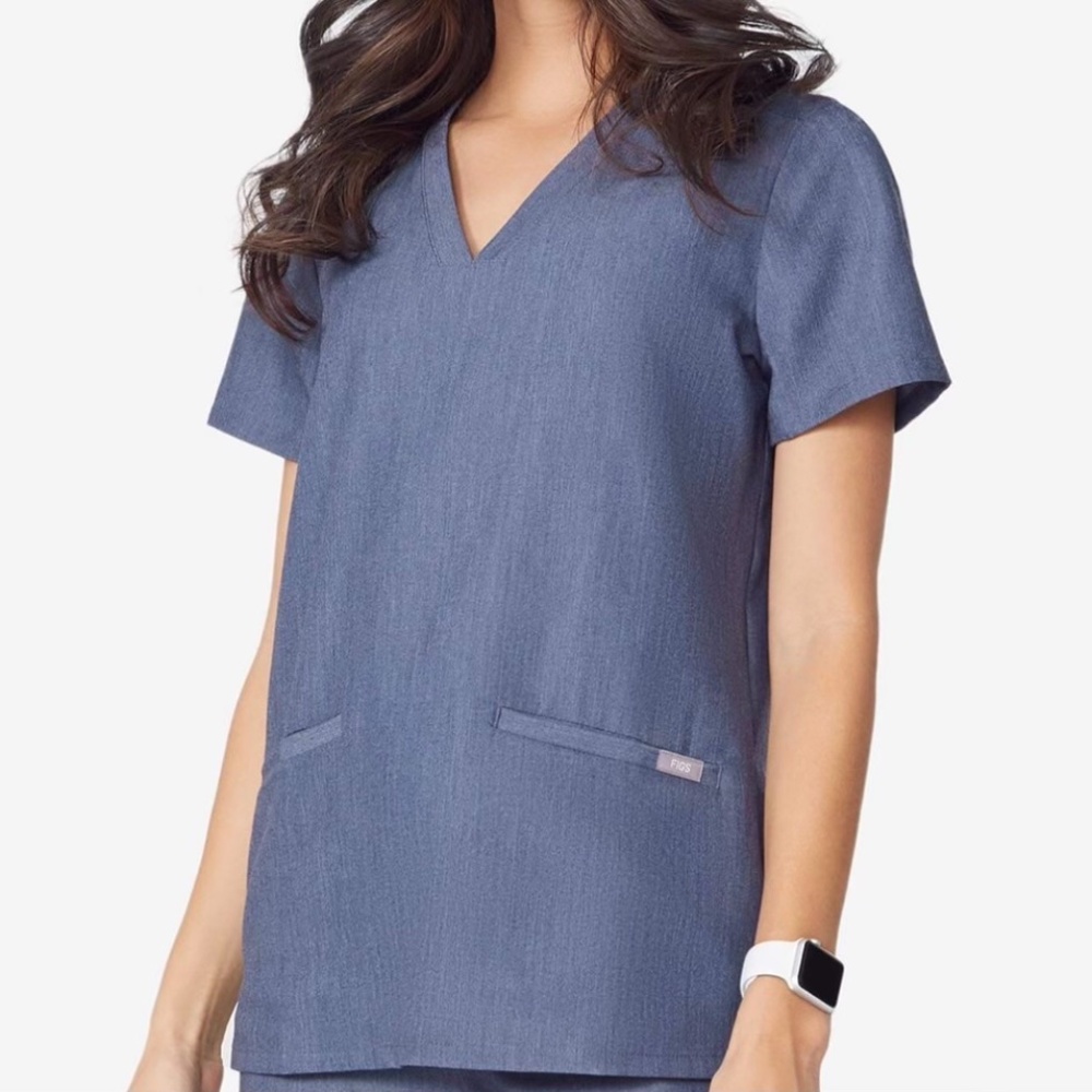 Figs Women's Casma Scrub Top
